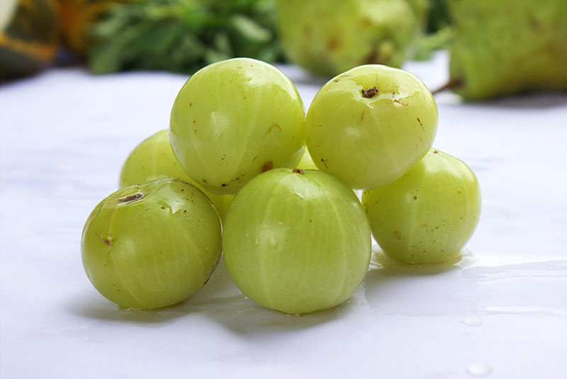 Amalaki (indijska kosmulja) kot naravni vir vitamina c